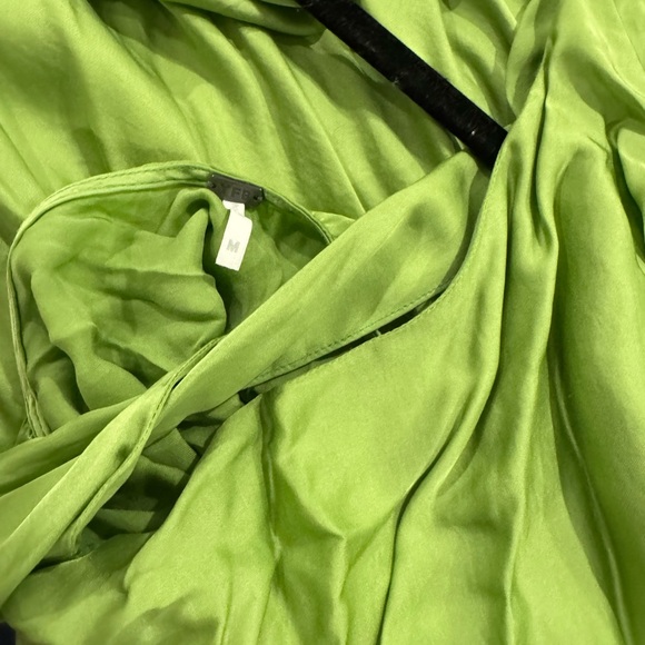 Besos Cocktail Dress in Green Tea
Young, Fabulous & Broke - Picture 2 of 2